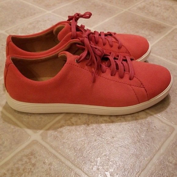 COLE HAAN -Grand 0s - Picture 2 of 3